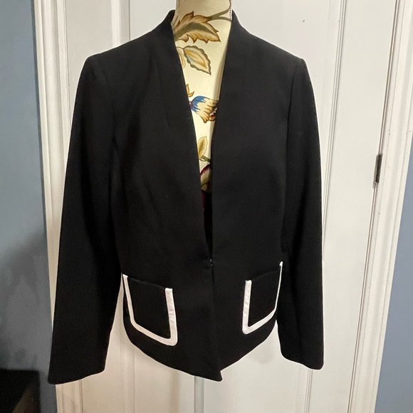 Classic black Jones New York blazer - Picture 2 of 8